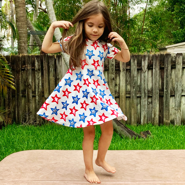 A White Summer Dress and Bright Red Bag — Lifestyle & Trotting